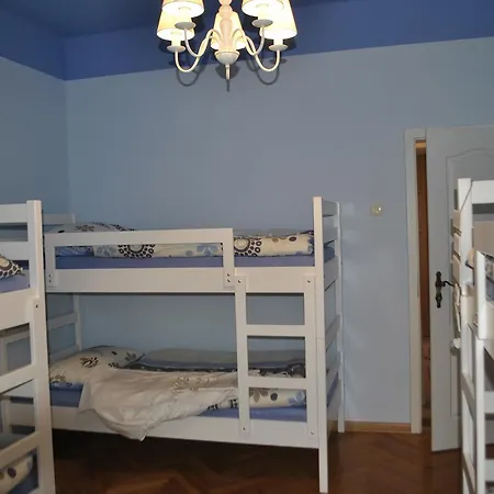 Hostel Pod Kostanji *